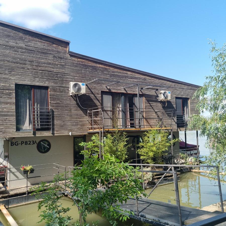 B&B Botel Charlie Beograd Eksteriør bilde