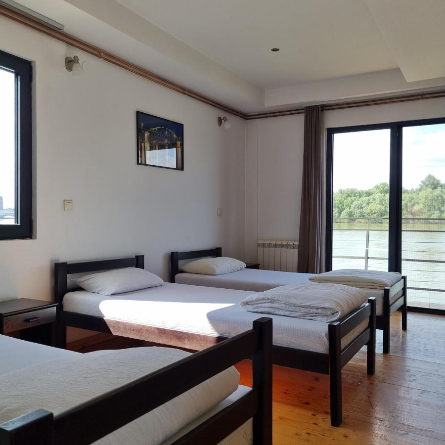 B&B Botel Charlie Beograd Eksteriør bilde