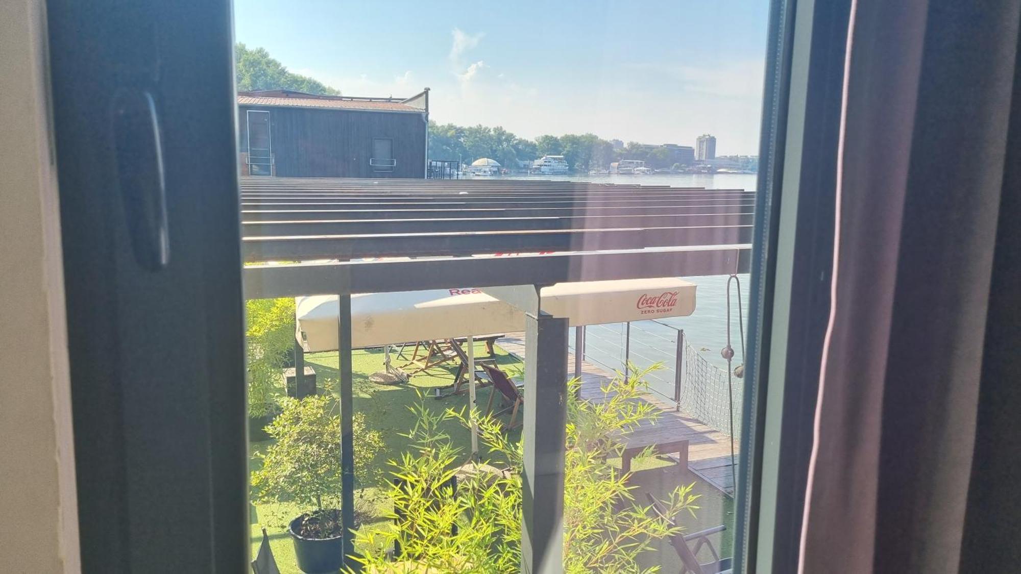 B&B Botel Charlie Beograd Eksteriør bilde